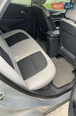 Хэтчбек Chevrolet Bolt EV 2020 в 