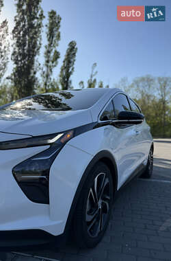 Хэтчбек Chevrolet Bolt EV 2023 в 