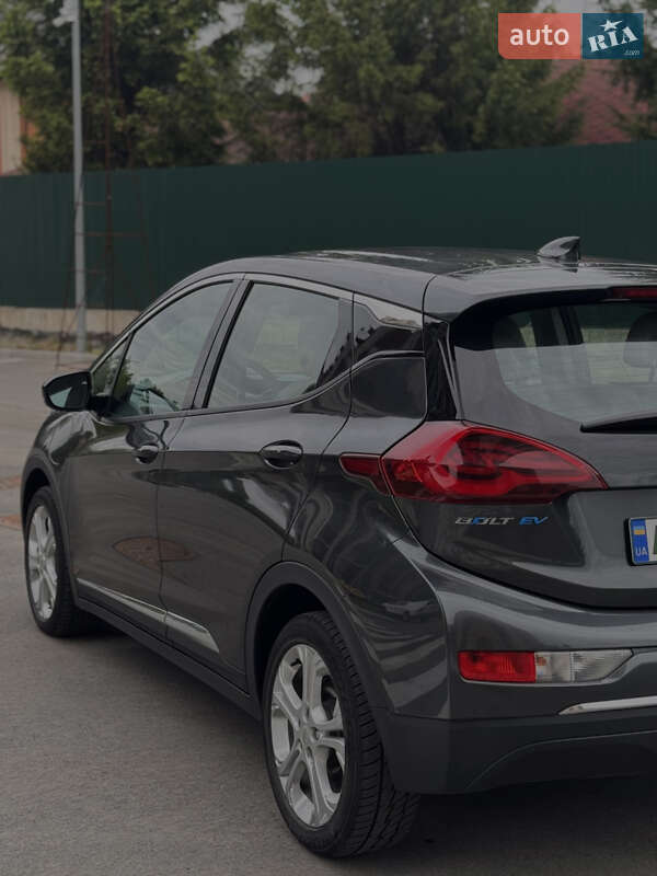 Хетчбек Chevrolet Bolt EV 2018 в Києві фото 3 Хетчбек Chevrolet Bolt EV 2018 в Києві