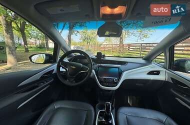 Хэтчбек Chevrolet Bolt EV 2017 в 
