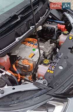 Хэтчбек Chevrolet Bolt EV 2020 в 