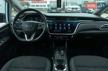 Хетчбек Chevrolet Bolt EV 2022 в 