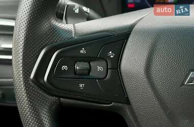 Хетчбек Chevrolet Bolt EV 2022 в 