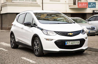 Хэтчбек Chevrolet Bolt EV 2021 в 