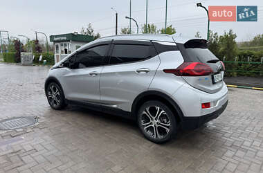 Хетчбек Chevrolet Bolt EV 2017 в 