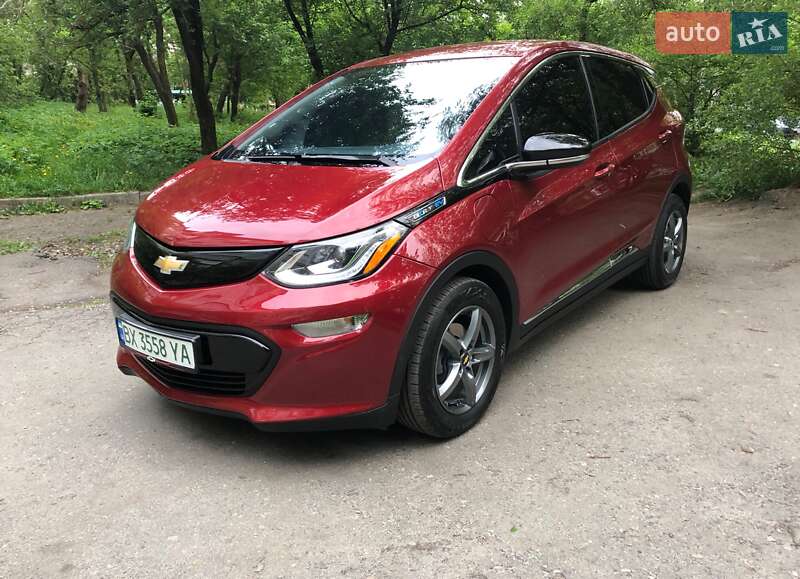 Хетчбек Chevrolet Bolt EV 2017 в 
