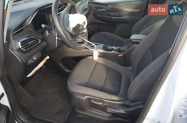 Хэтчбек Chevrolet Bolt EV 2023 в 