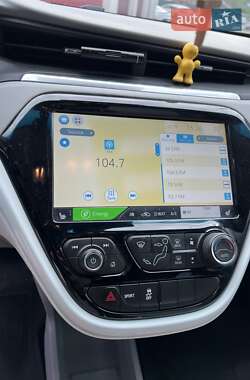 Хэтчбек Chevrolet Bolt EV 2018 в 