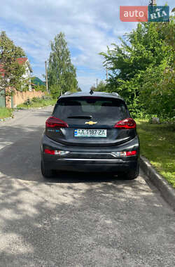 Хэтчбек Chevrolet Bolt EV 2017 в 