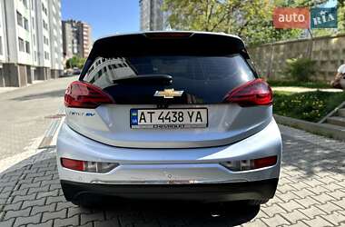 Хэтчбек Chevrolet Bolt EV 2017 в 