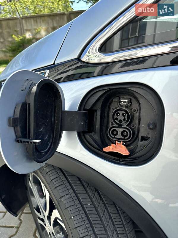 Хетчбек Chevrolet Bolt EV 2017 в Івано-Франківську