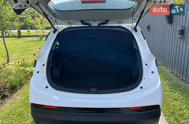 Хэтчбек Chevrolet Bolt EV 2022 в 