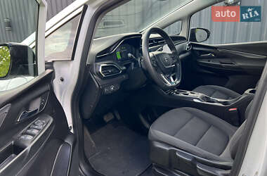 Хэтчбек Chevrolet Bolt EV 2022 в 