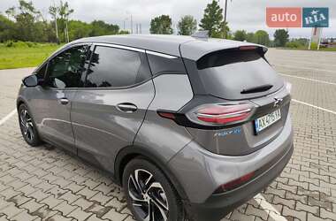 Хэтчбек Chevrolet Bolt EV 2022 в 