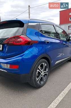 Хетчбек Chevrolet Bolt EV 2021 в 