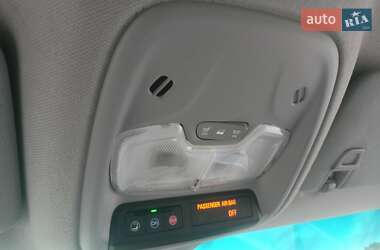 Хэтчбек Chevrolet Bolt EV 2020 в 