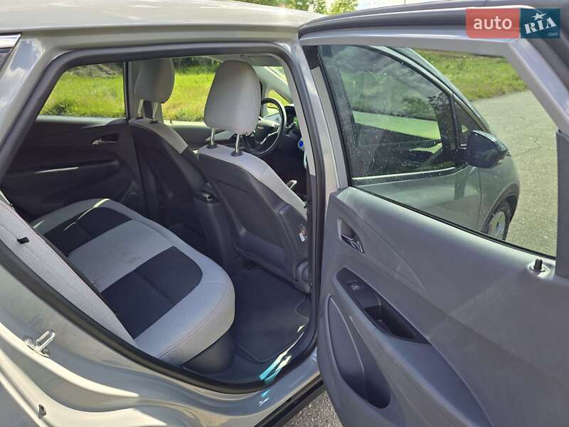 Хэтчбек Chevrolet Bolt EV 2021 в Черкассах