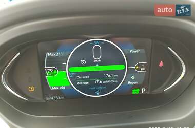 Хетчбек Chevrolet Bolt EV 2018 в 