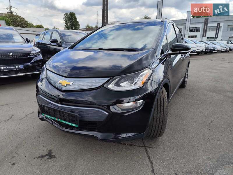 Хэтчбек Chevrolet Bolt EV 2017 в Киеве
