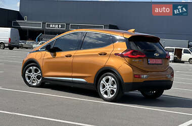Хэтчбек Chevrolet Bolt EV 2017 в 