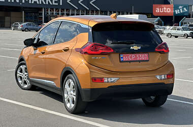 Хэтчбек Chevrolet Bolt EV 2017 в 