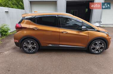 Хэтчбек Chevrolet Bolt EV 2017 в 