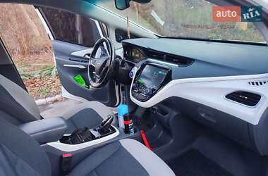 Хэтчбек Chevrolet Bolt EV 2018 в 