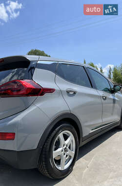 Хэтчбек Chevrolet Bolt EV 2020 в 
