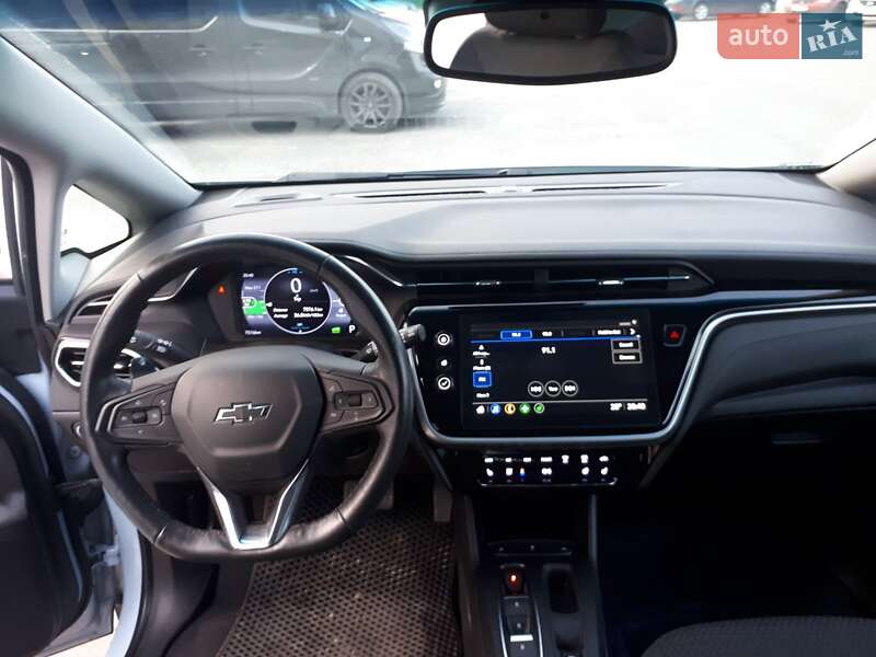 Хэтчбек Chevrolet Bolt EV 2023 в Львове