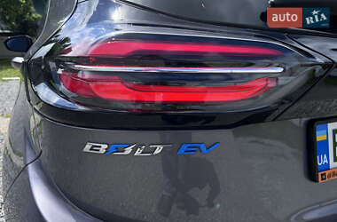Хэтчбек Chevrolet Bolt EV 2023 в 