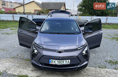 Хэтчбек Chevrolet Bolt EV 2023 в 