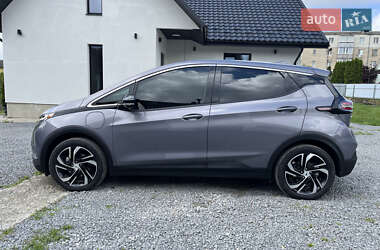 Хэтчбек Chevrolet Bolt EV 2023 в 