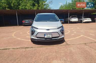 Хэтчбек Chevrolet Bolt EV 2023 в 