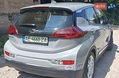 Хэтчбек Chevrolet Bolt EV 2018 в 