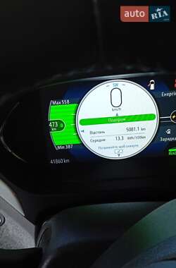 Хэтчбек Chevrolet Bolt EV 2020 в 
