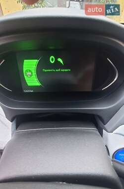 Хэтчбек Chevrolet Bolt EV 2021 в 