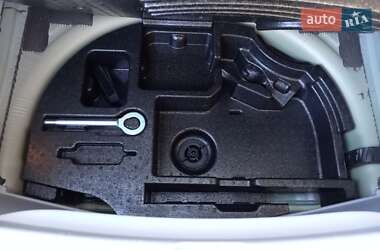 Хэтчбек Chevrolet Bolt EV 2017 в 