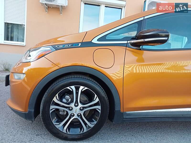 Хэтчбек Chevrolet Bolt EV 2017 в Ужгороде