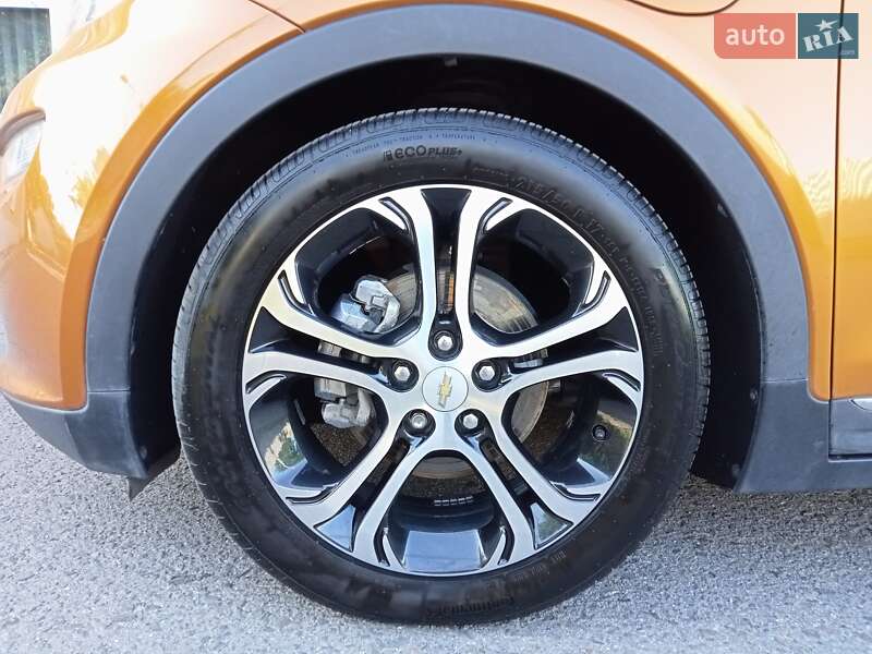Хэтчбек Chevrolet Bolt EV 2017 в Ужгороде
