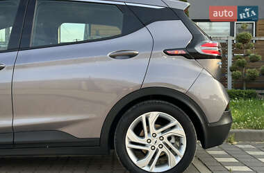 Хэтчбек Chevrolet Bolt EV 2023 в 