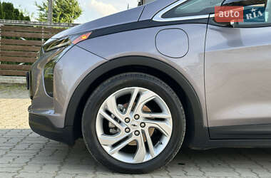 Хэтчбек Chevrolet Bolt EV 2023 в 