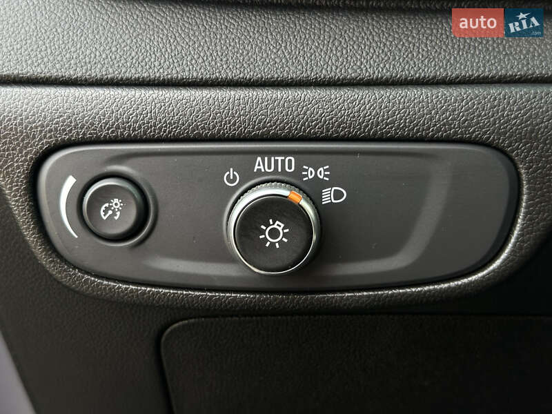 Хетчбек Chevrolet Bolt EV 2023 в Стрию фото 61 Хетчбек Chevrolet Bolt EV 2023 в Стрию