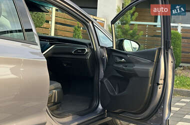Хэтчбек Chevrolet Bolt EV 2023 в 