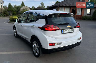 Хэтчбек Chevrolet Bolt EV 2020 в 