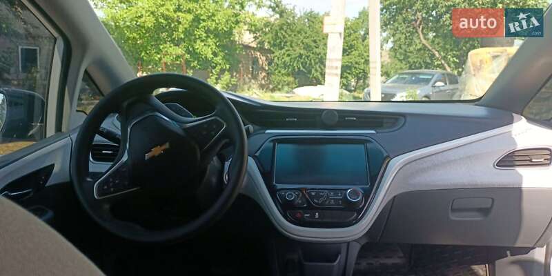 Хэтчбек Chevrolet Bolt EV 2018 в Каменском