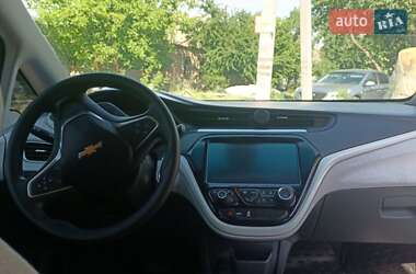 Хэтчбек Chevrolet Bolt EV 2018 в 