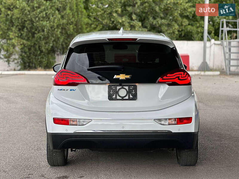 Хетчбек Chevrolet Bolt EV 2017 в Дніпрі