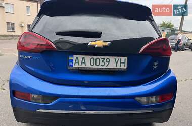 Хэтчбек Chevrolet Bolt EV 2016 в 
