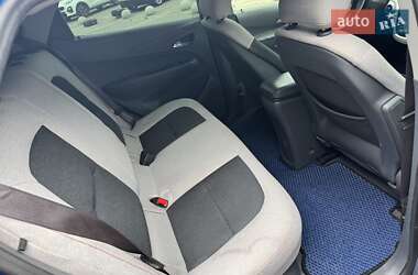 Хэтчбек Chevrolet Bolt EV 2016 в 