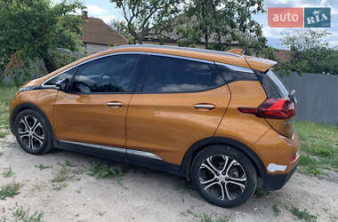 Хэтчбек Chevrolet Bolt EV 2017 в 